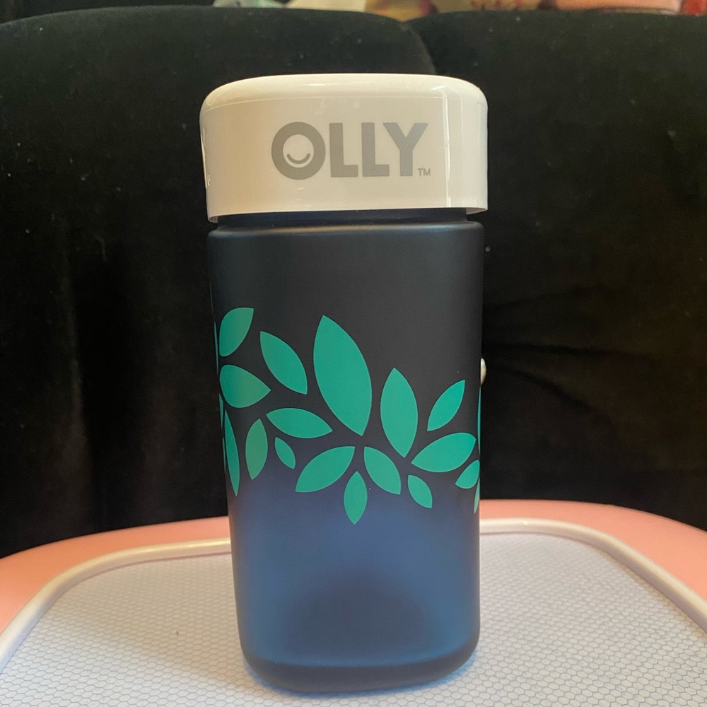 Olly Blue and Teal Leaf Design Vitamin Jar